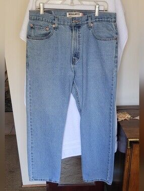 Vintage Levi's 505 Light Blue Straight Leg Jeans. 34x29